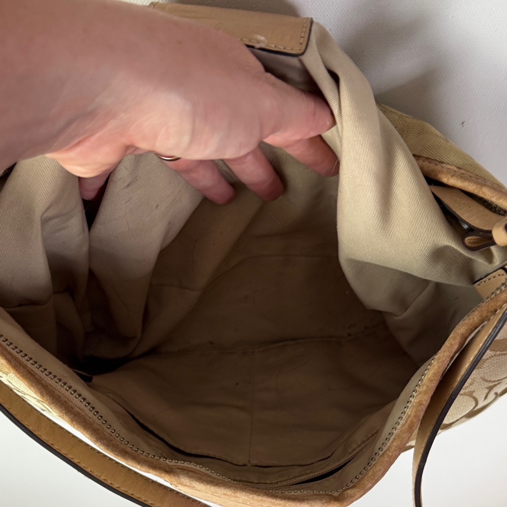 Coach Purse - Picture 5 of 7